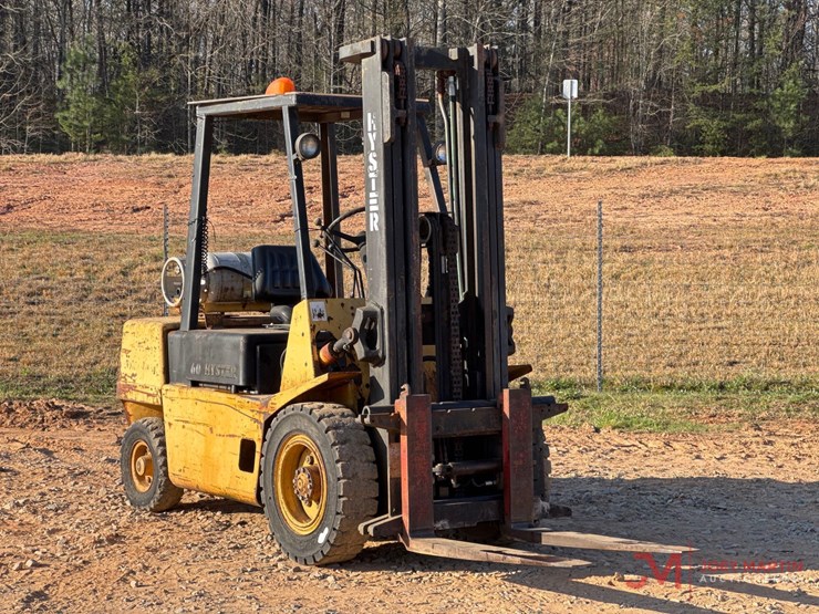 hyster-60-straight-mast-forklift-image-1