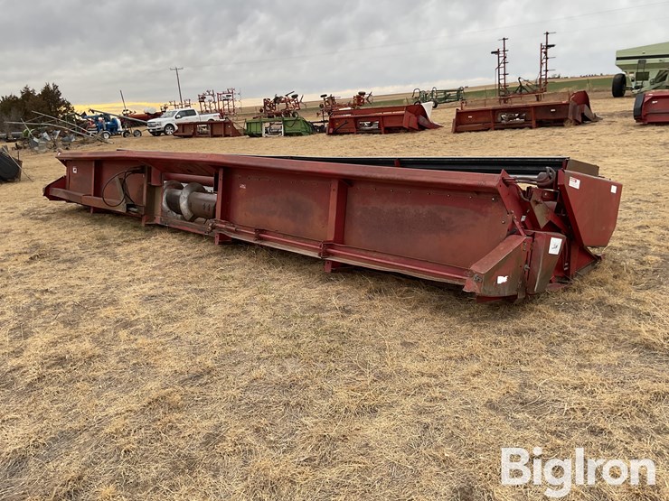 international-810-image-5