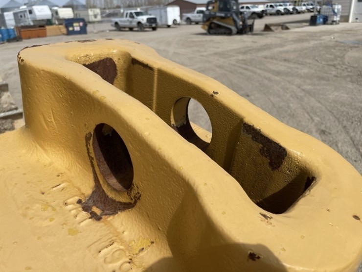 2015-caterpillar-d8t-image-43