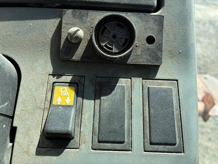 1998-case-cx80-image-18