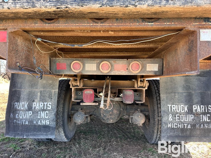 1977-gmc-9500-image-9