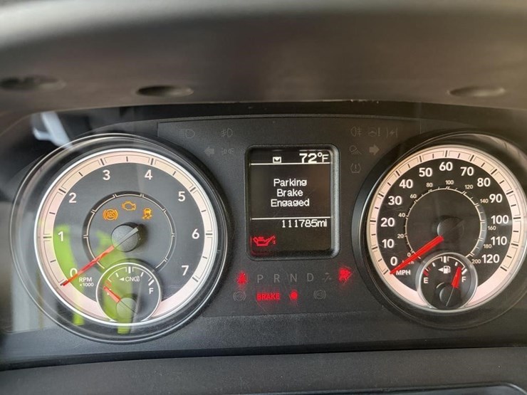 2016-dodge-2500-image-11