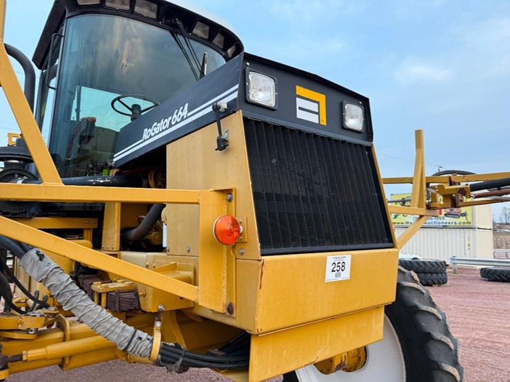 ag-chem-rogator-664-image-24