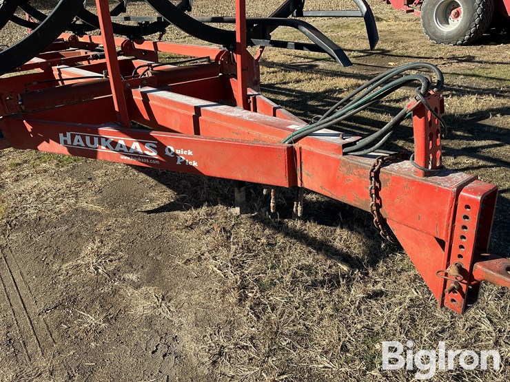 haukaas-bale-mover-image-17