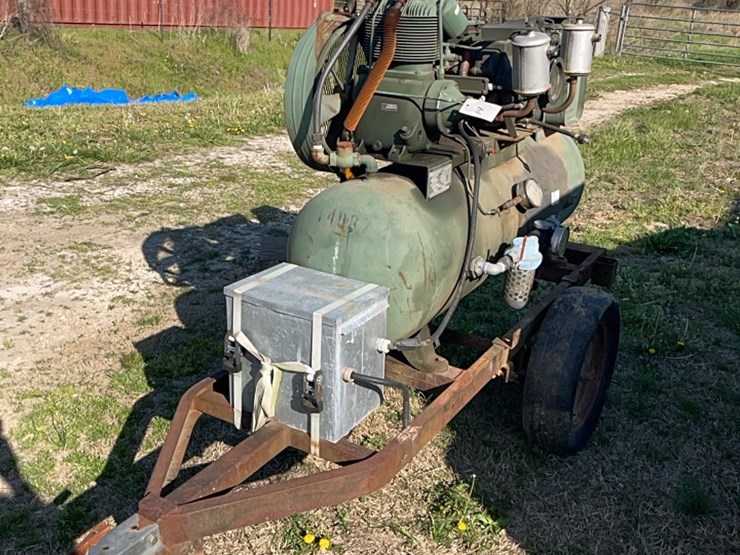 air-compressor-on-2-wheel-trailer-image-1