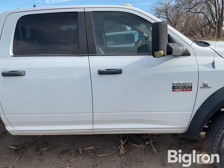 2011-dodge-ram-4500-image-11