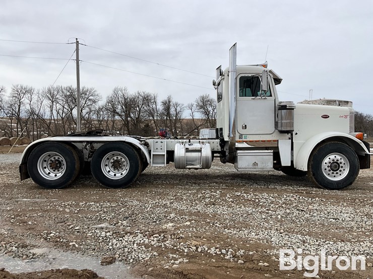 1995-peterbilt-379-image-4