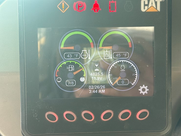 2017-caterpillar-239d-image-39