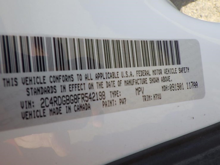 2015-dodge-grand-caravan-image-17