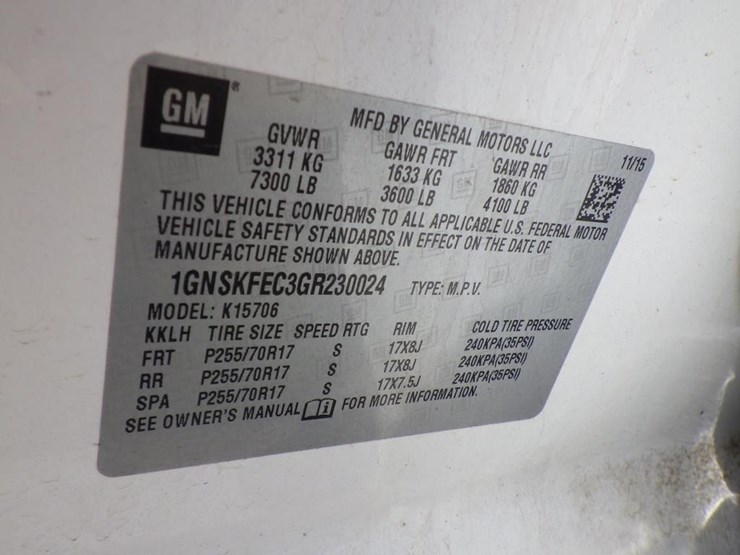 2016-chevrolet-tahoe-image-16