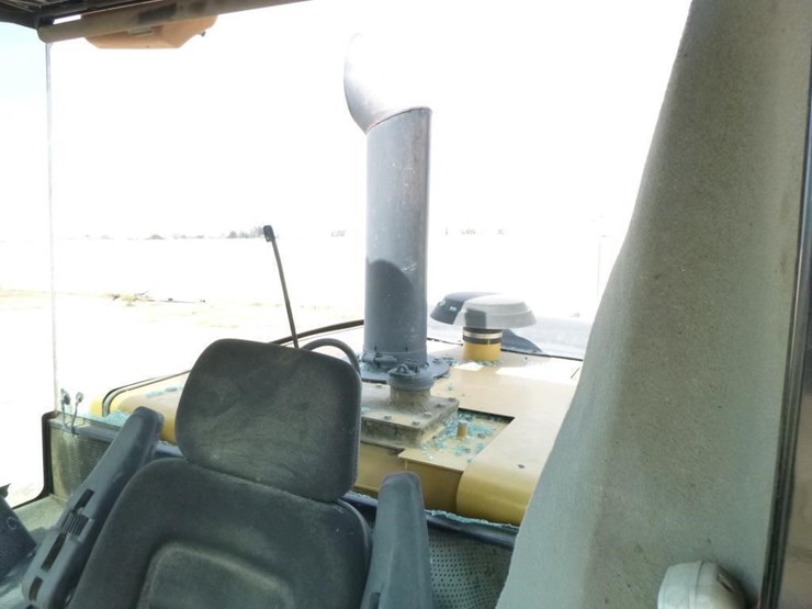 2004-caterpillar-924gz-image-11