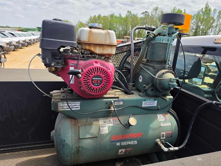 2015-ford-f350-image-9