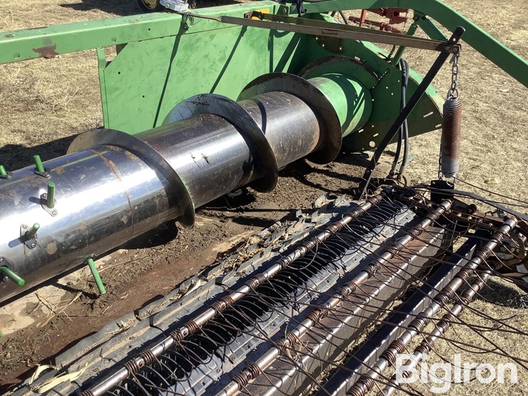 john-deere-216-image-18