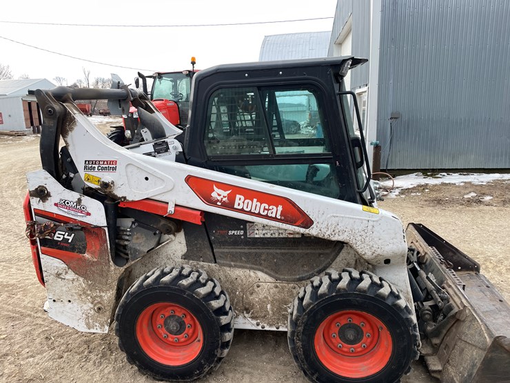 #2295-•-2022-s64-r-series-bobcat-image-4