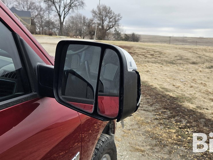 2013-dodge-1500-image-19