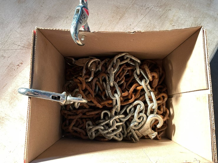 #2528-•-various-gate-chains-and-clip-on-ends-image-2