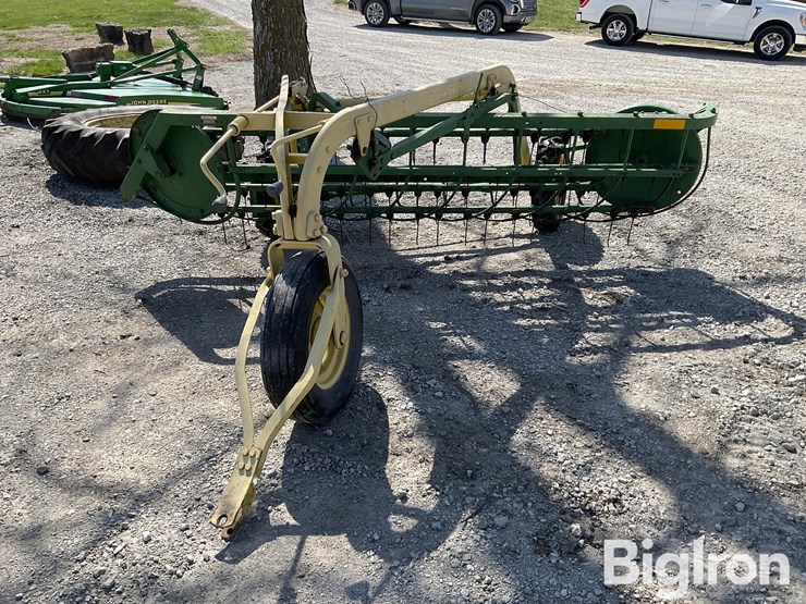 john-deere-640-image-2