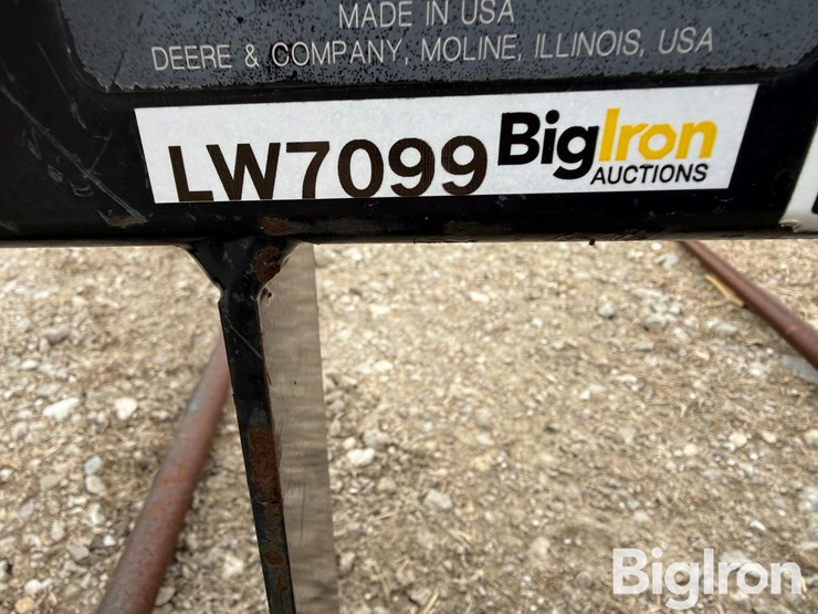 john-deere-worksite-pro-ab32-skidsteer-bale-spear-image-12