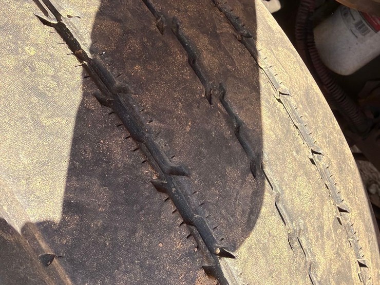 2008-thomas-saf-t-liner-c2-image-5