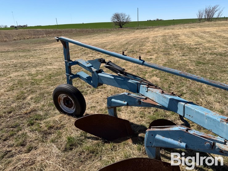 6-bottom-plow-image-13