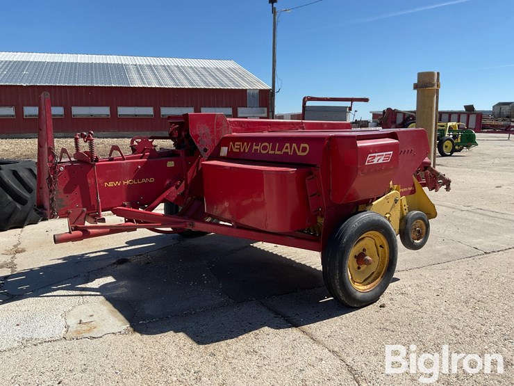 new-holland-275-image-5