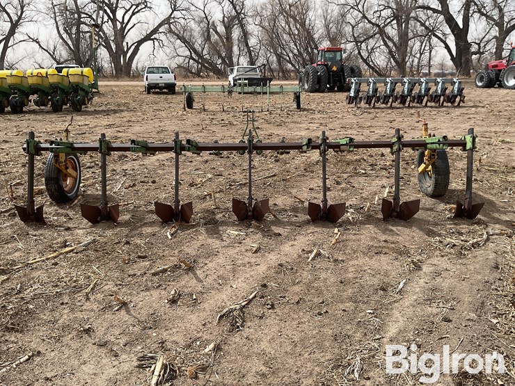 john-deere-7-image-6