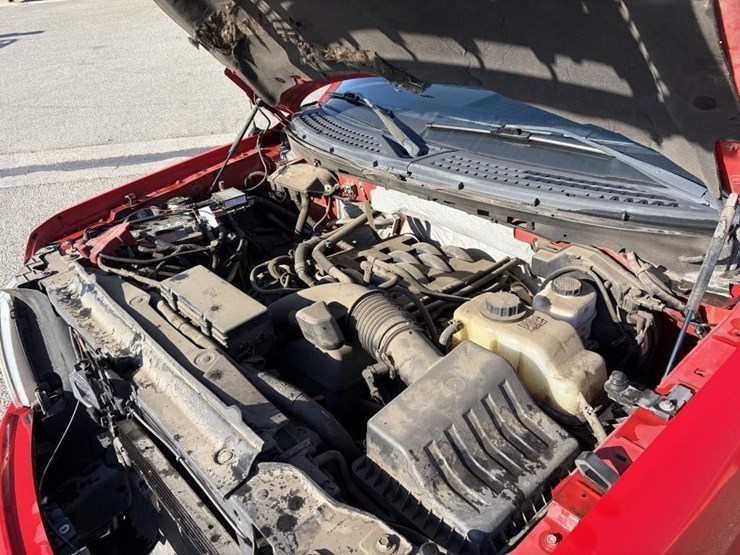 2011-ford-f150-xlt-image-5