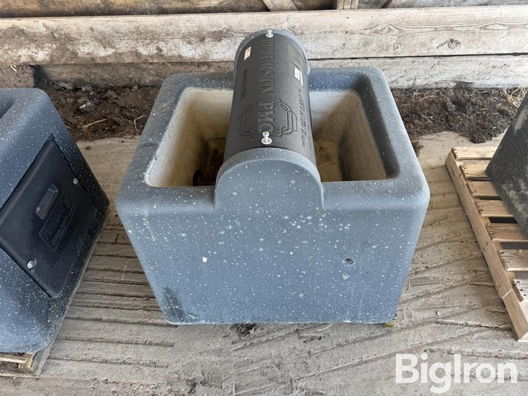 petersen-waterers-super-pete-34c-cattle-waterer-image-2