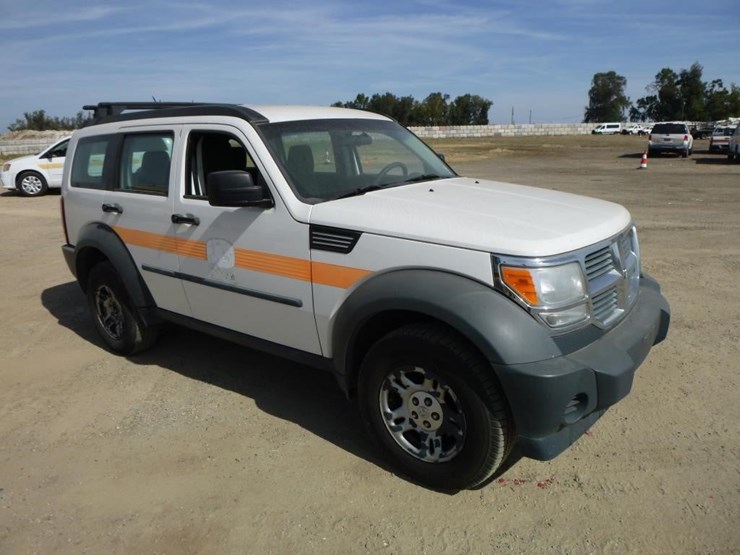 2008-dodge-nitro-image-3