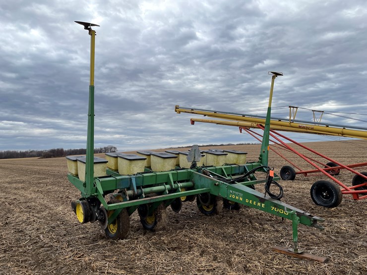 john-deere-7000-image-4