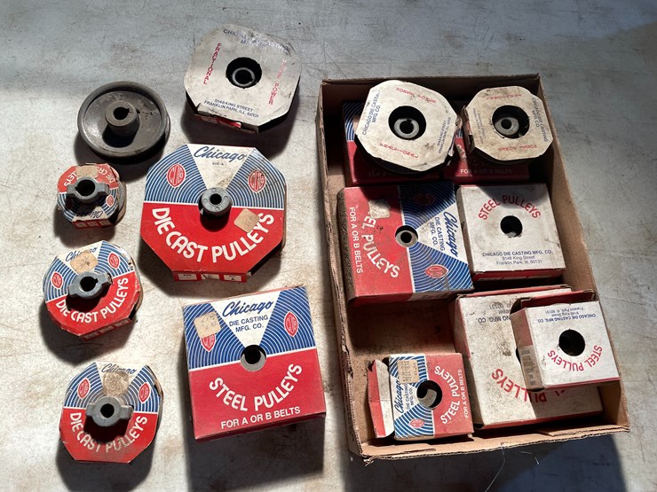 #2531-•-die-cast-pulleys-image-1