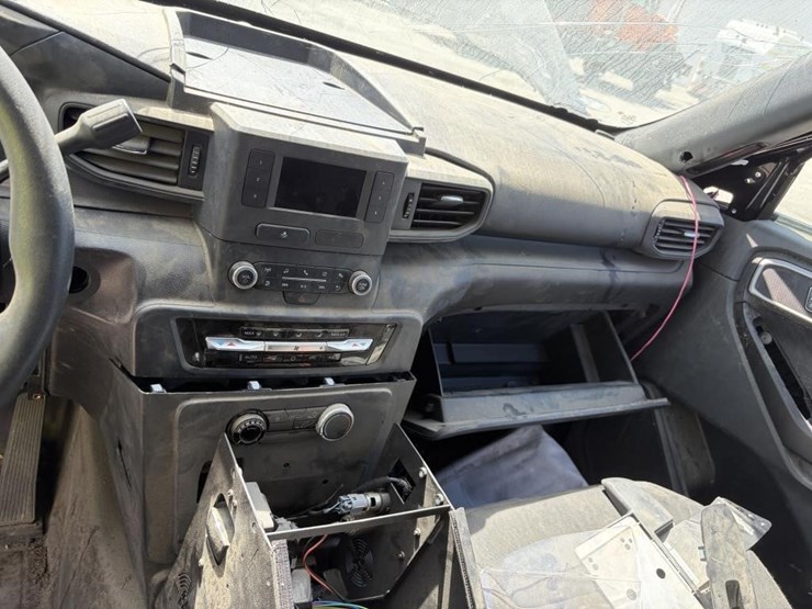 2021-ford-explorer-police-interceptor-image-20