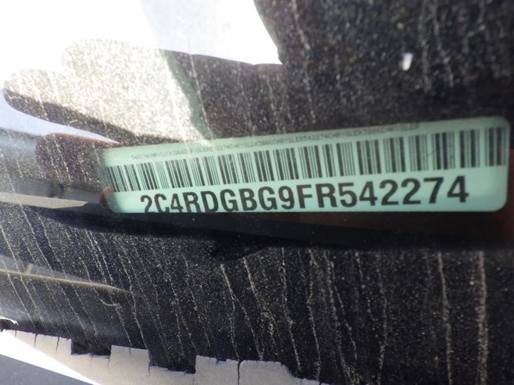 2015-dodge-grand-caravan-image-15