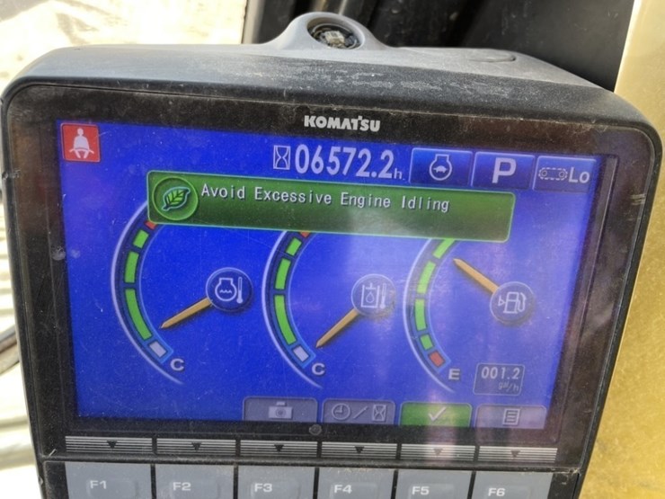 2013-komatsu-pc210-lc-10-image-47