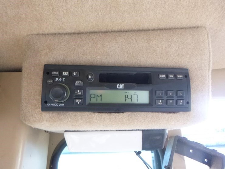 2006-caterpillar-143h-image-34