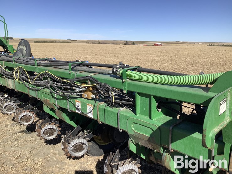 2010-john-deere-1770nt-ccs-image-18