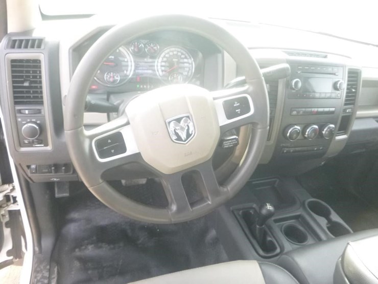 2011-dodge-ram-5500-image-13