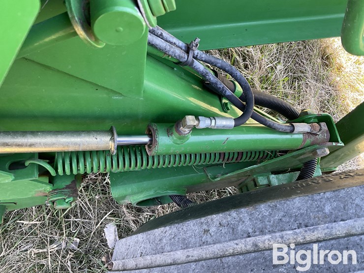 john-deere-566-image-15