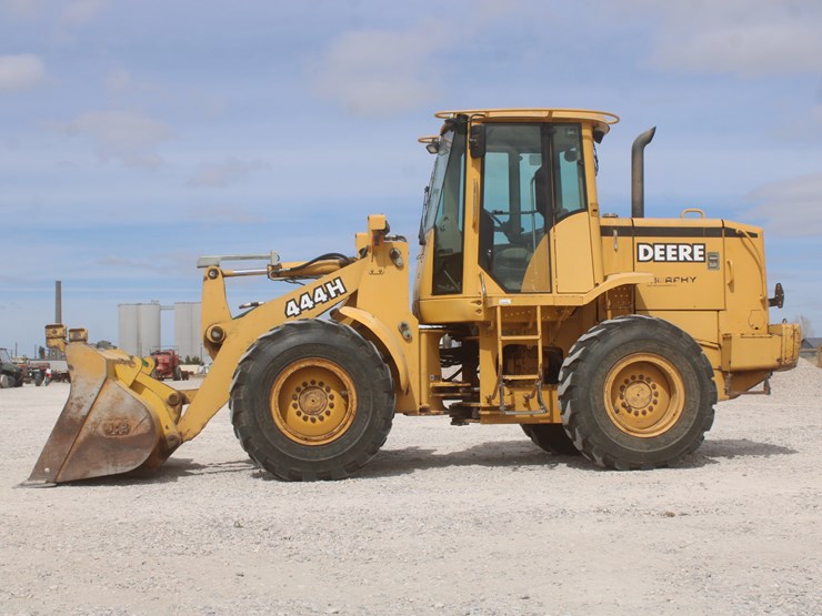 1998-john-deere-444h-image-4