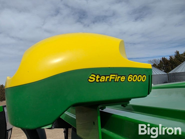 2022-john-deere-410r-image-11