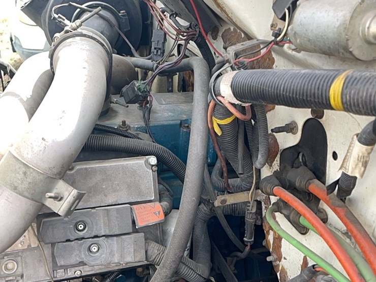 international-4700-image-19