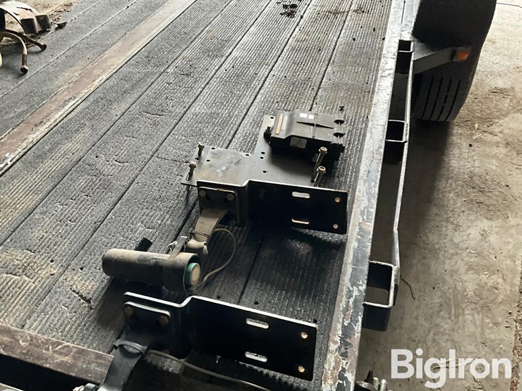 case-ih-ultra-glide-boom-height-system-image-18