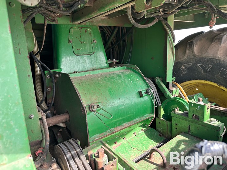 1995-john-deere-6810-image-16