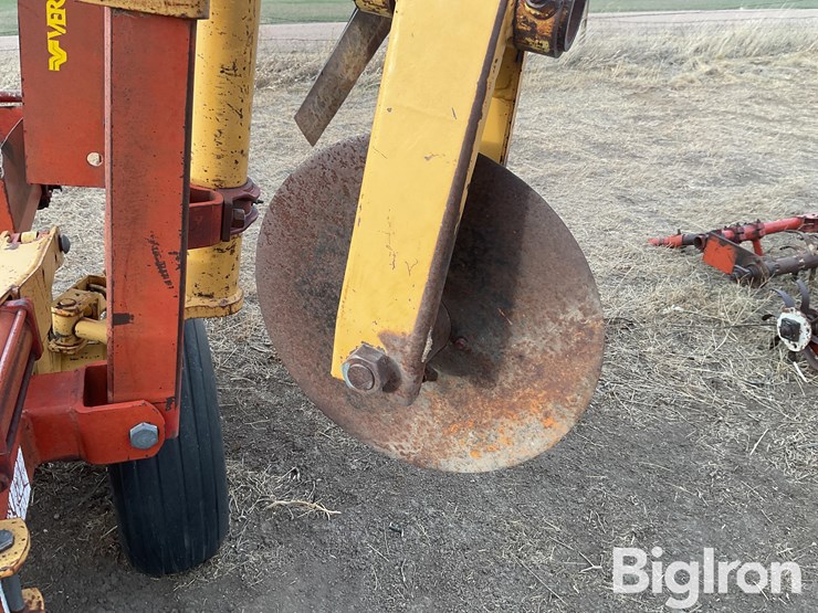 1981-versatile-5500-image-14