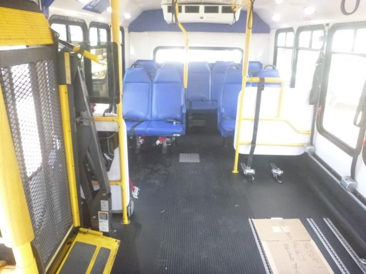 2014-ford-e450-image-7