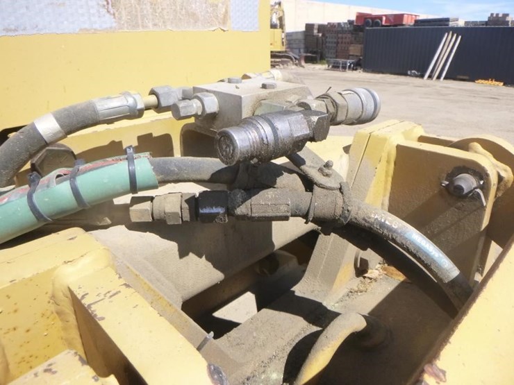 caterpillar-143h-image-11