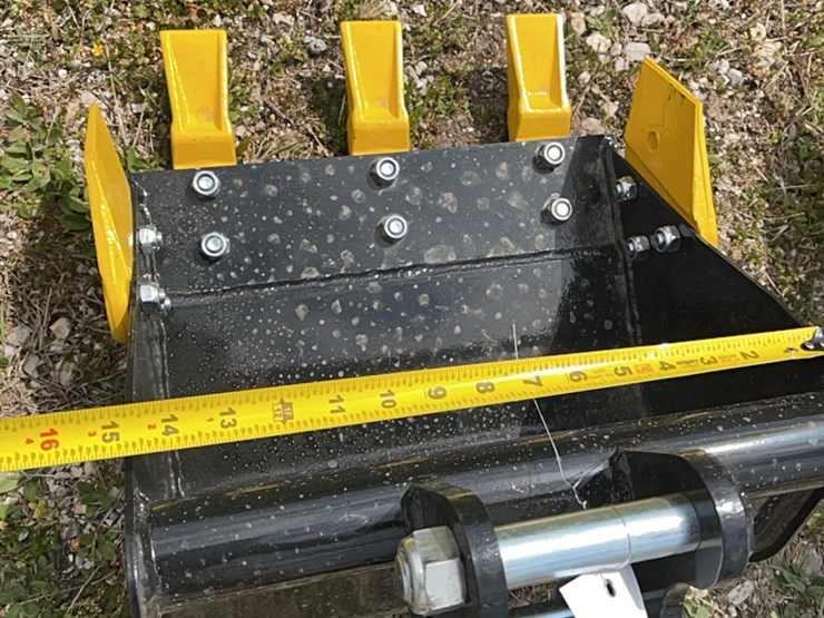 mini-excavator-bucket-15”-image-2