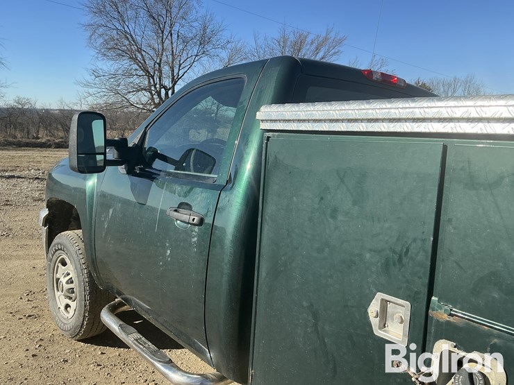 2011-chevrolet-k2500-image-20