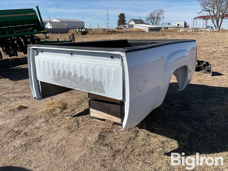 2013-gmc-3500-image-1