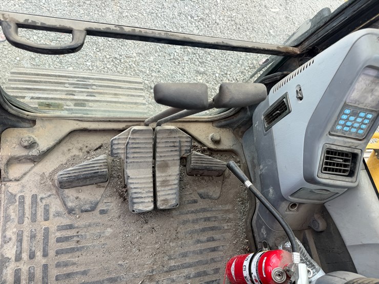 komatsu-pc160-lc-7ka-image-110